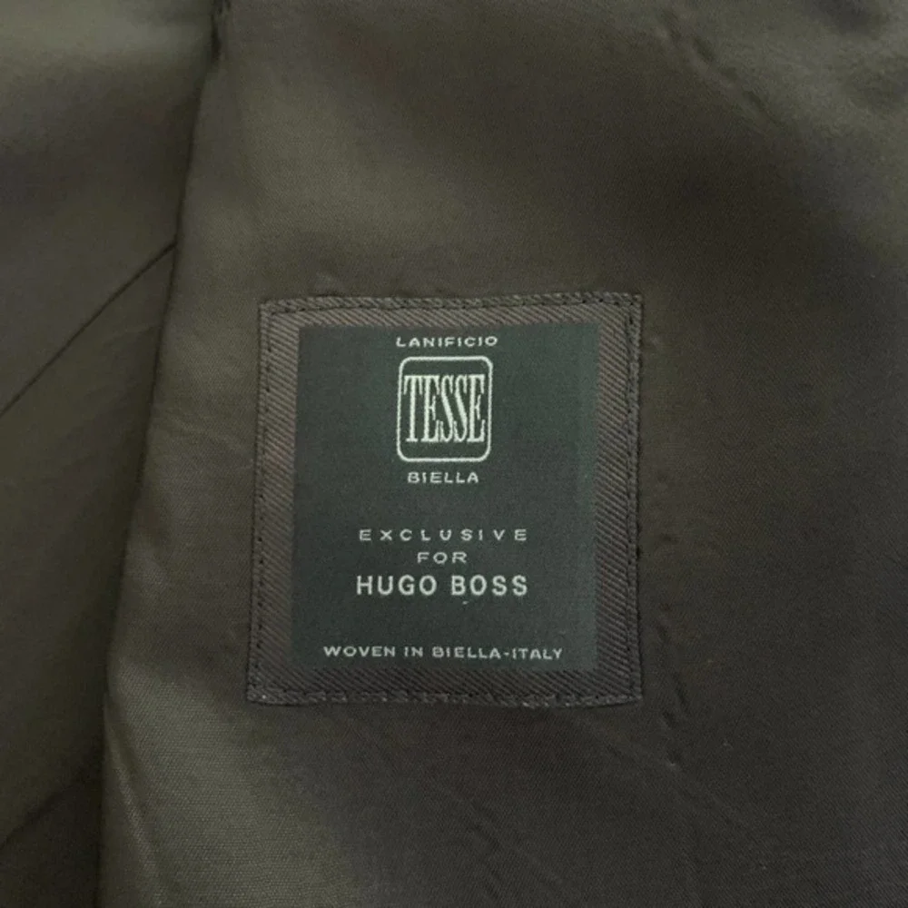 HUGO BOSS Grey Pinstripe‎ Wool Tesse Biella Suit Jacket